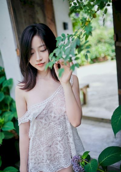 半妖乳娘在线看_剧情片电影完整版