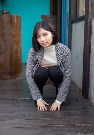 免费看久久久_高清在线手机播放