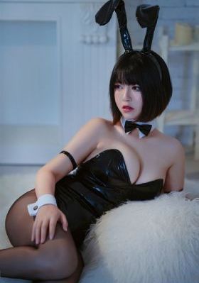 宝贝把胸罩脱了让我揉你的胸_剧情片高清在线观看